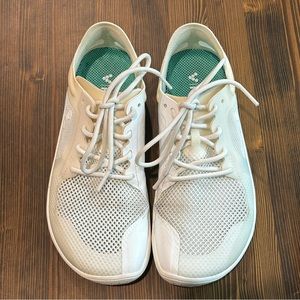 Vivobarefoot Women’s Primus Lite white size 36 6.5